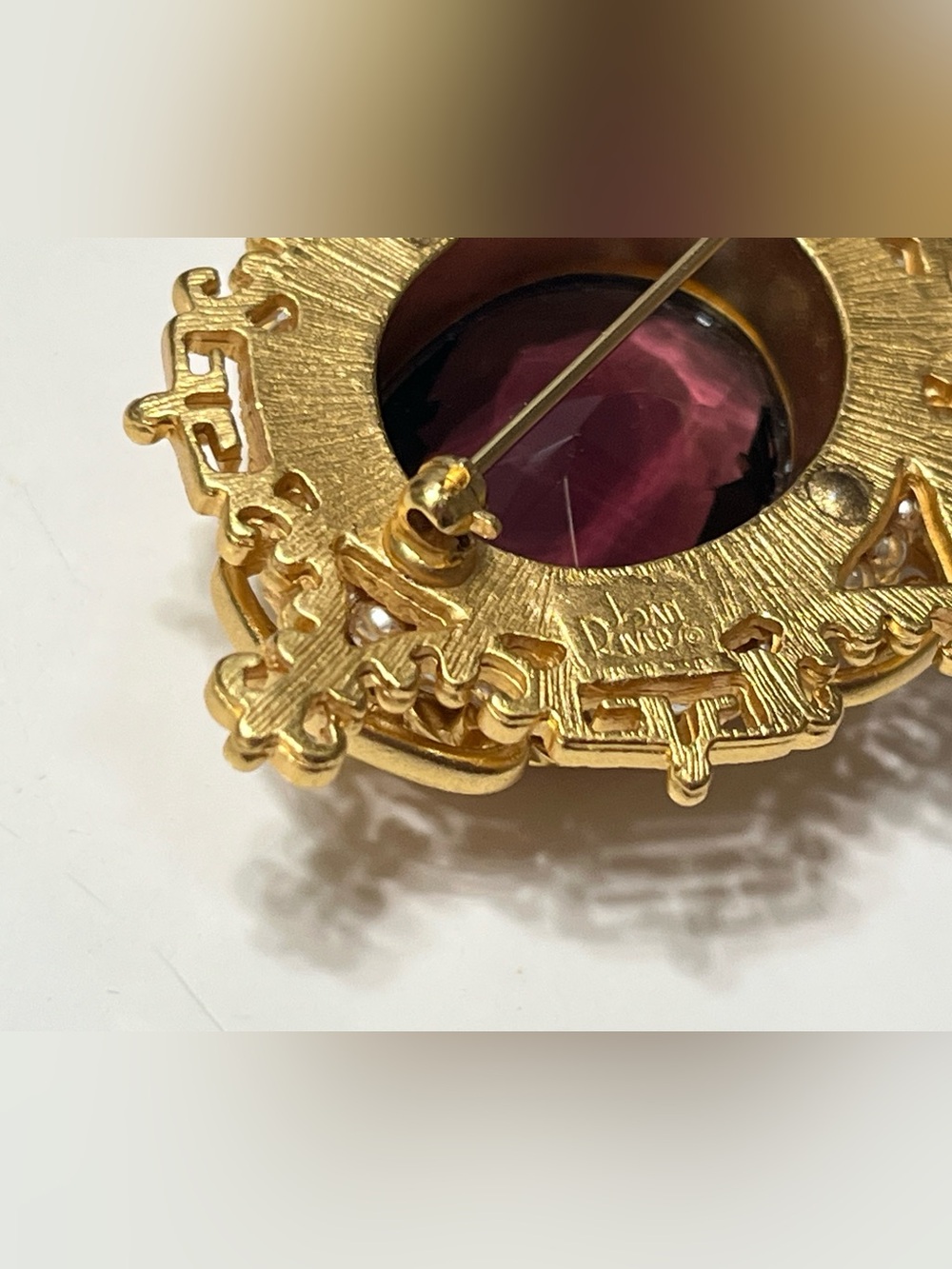 Vintage 90s Joan Rivers Victorian Amethyst Pearl Brooch Classics Collection Pin - Picture 14 of 14